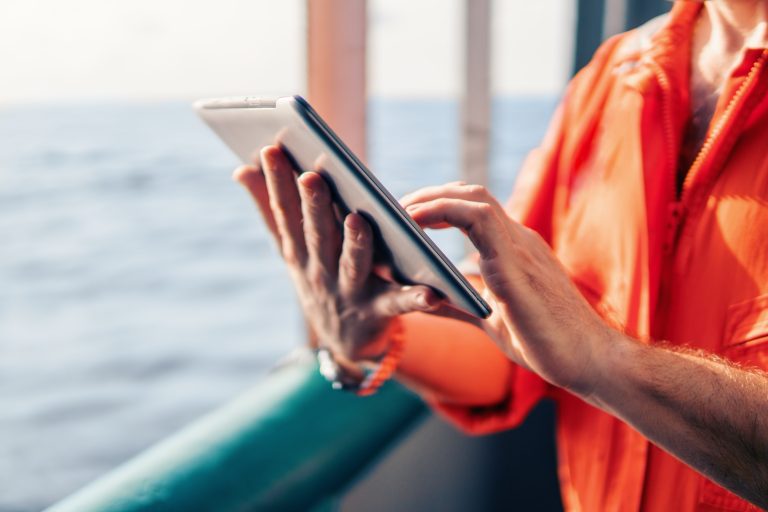 How to Revolutionize Your Maritime Business with a Vessel Management App